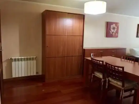 Schlafzimmer von Wohnung zur Miete in Aisa mit Parkett, Abstellraum und Möbliert