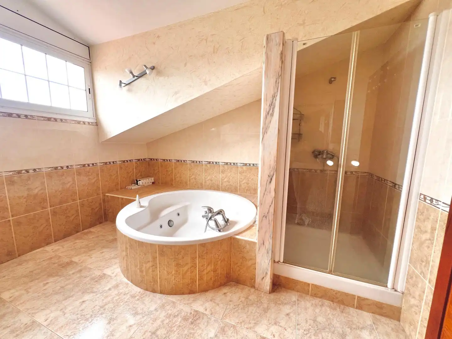 Bathroom of Houses for sale in Vespella de Gaià  with Heating, Terrace and Swimming Pool