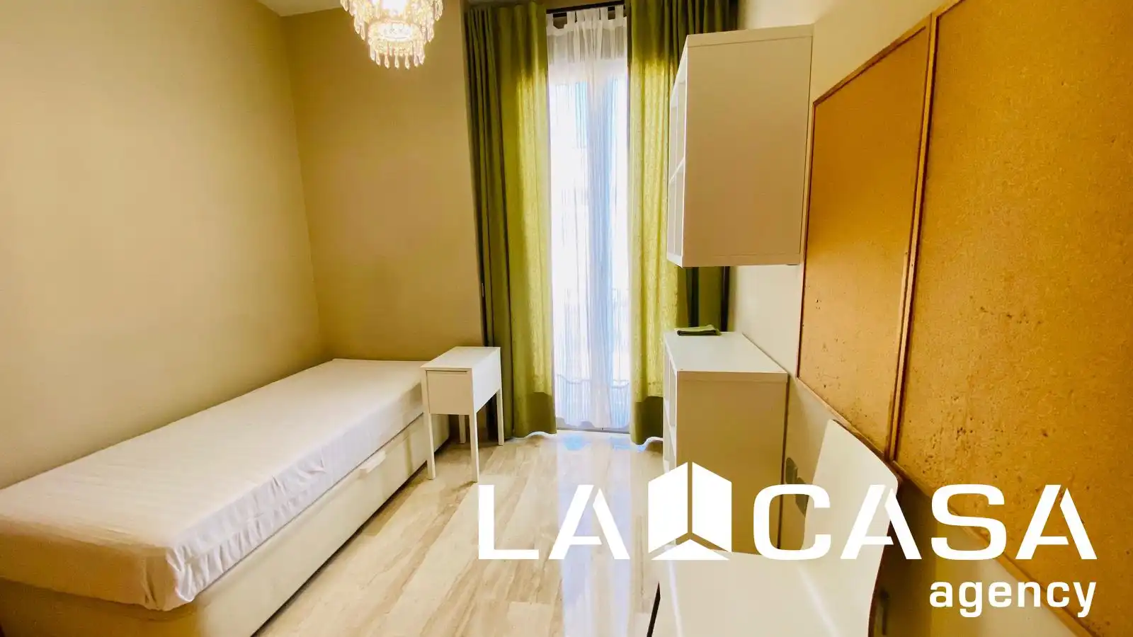 Wohnung zur Miete in Calle BOTICA, Arenal - La Pólvora