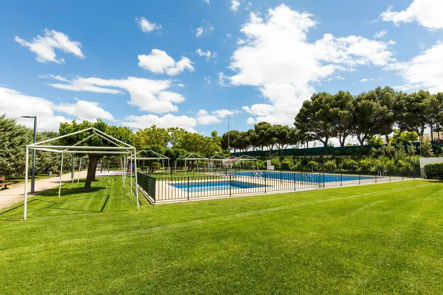 Piscina de Casa adosada en venta en Montecanal - Valdespartera - Arcosur