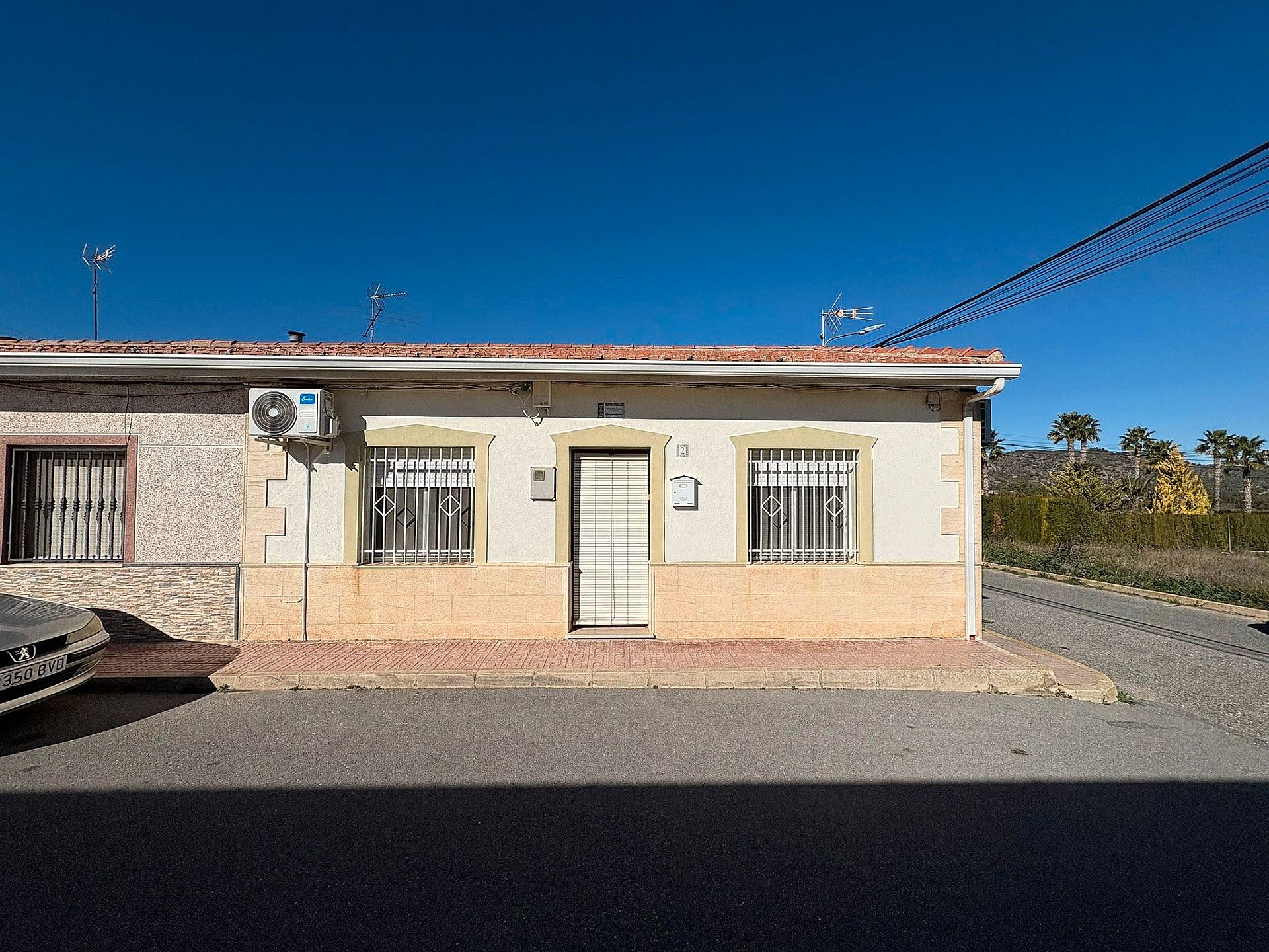 Vista exterior de Casa adosada en venda en Monóvar  / Monòver amb Aire condicionat, Parquet i Forn
