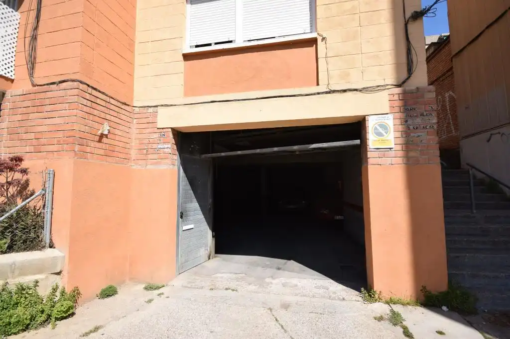Aparcament de Garatge en venda en Cerdanyola del Vallès