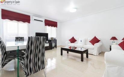 Living room of Flat for sale in Alicante / Alacant  with Air Conditioner, Heating and Storage room