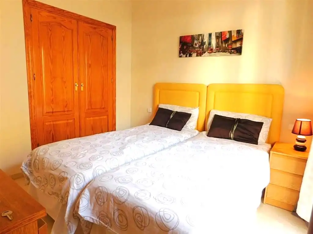 Appartement compact avec terrasse à vendre à Urbanización Los Pinos de Aloha 1, imagen 7