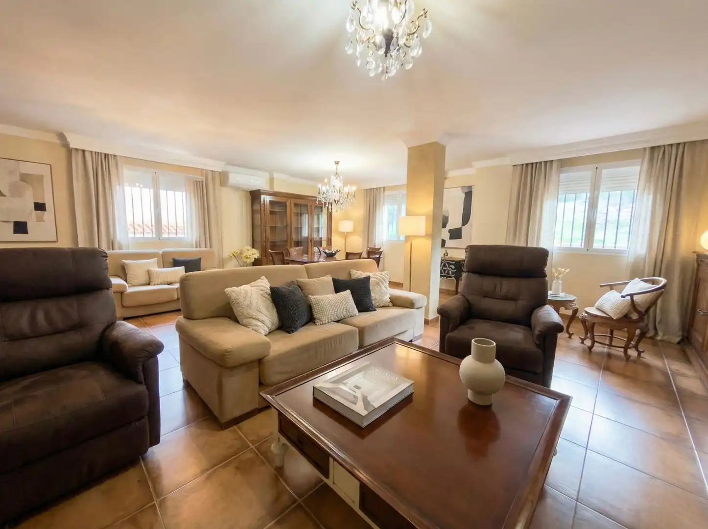 Sala de estar de Casa o chalet en venta en Alhaurín de la Torre con Aire acondicionado, Jardín privado y Terraza