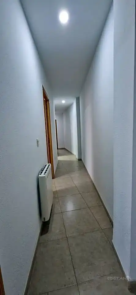 Room in Moncada, Valencia