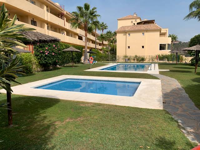 Apartamento en Venta en Urb Alborán Hills  en Chullera