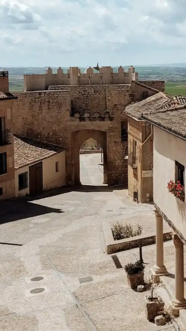 Casa adosada en venta en Hita