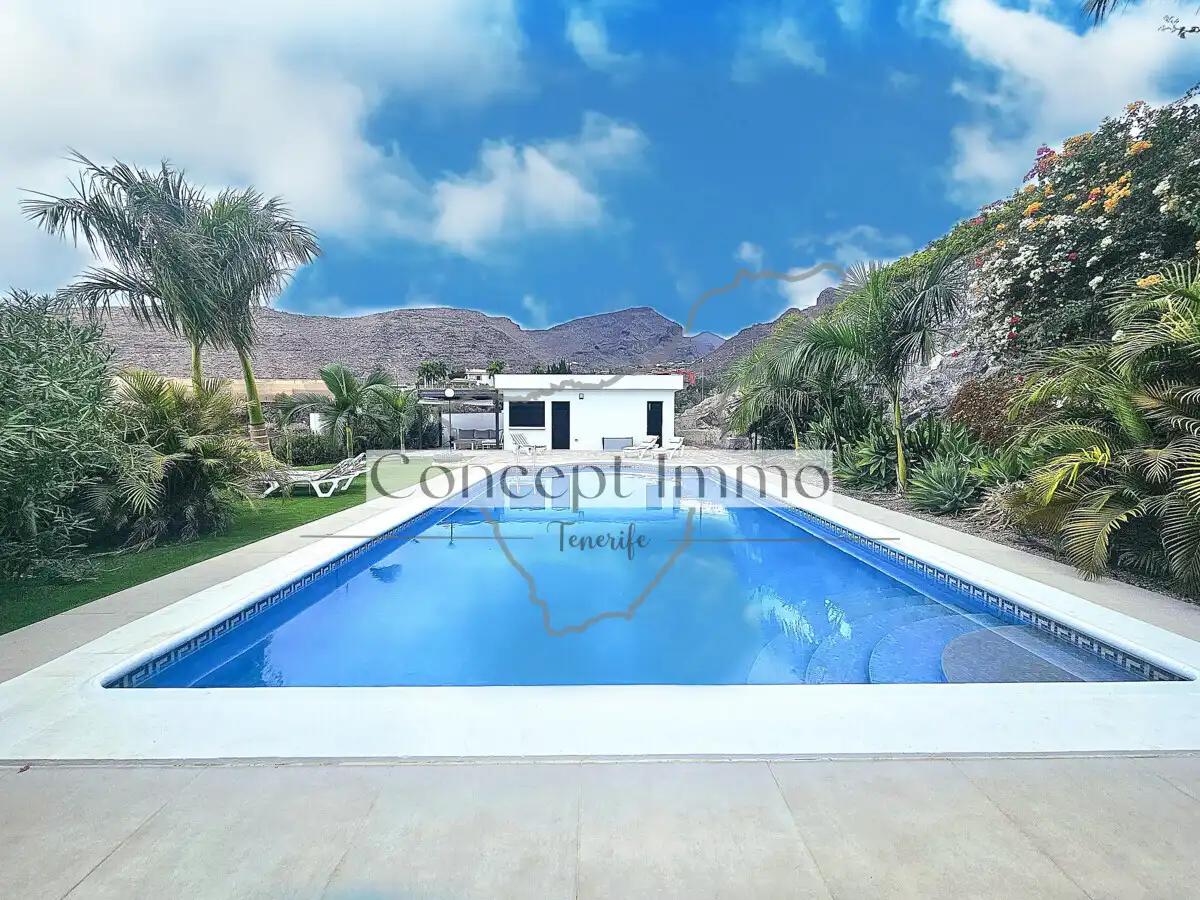 Piscina de Finca rústica en venda en Tamaimo - Arguayo
