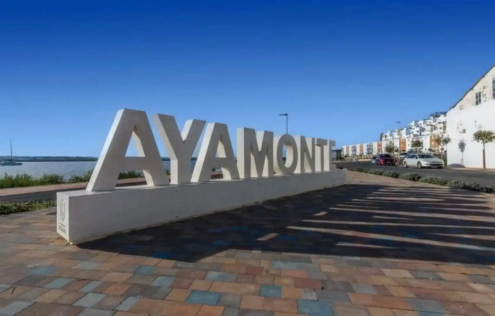 Vista exterior de Pis de lloguer en Ayamonte amb Aire condicionat, Jardí privat i Parquet