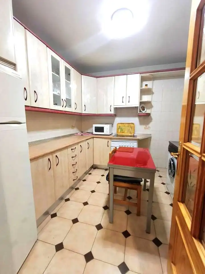 Cocina de Piso en venta en Madrid con Calefacción, Parquet y Terraza