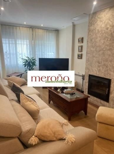 Living room of House or chalet for sale in Elche / Elx  with Air Conditioner, Heating and Parquet flooring