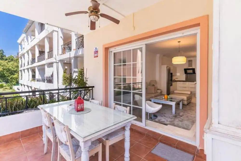 Terrasse von Wohnungen zur Miete in Nueva Andalucía