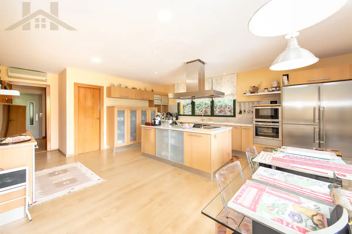 Cocina de Casa o chalet en venta en Tres Cantos con Aire acondicionado, Calefacción y Jardín privado