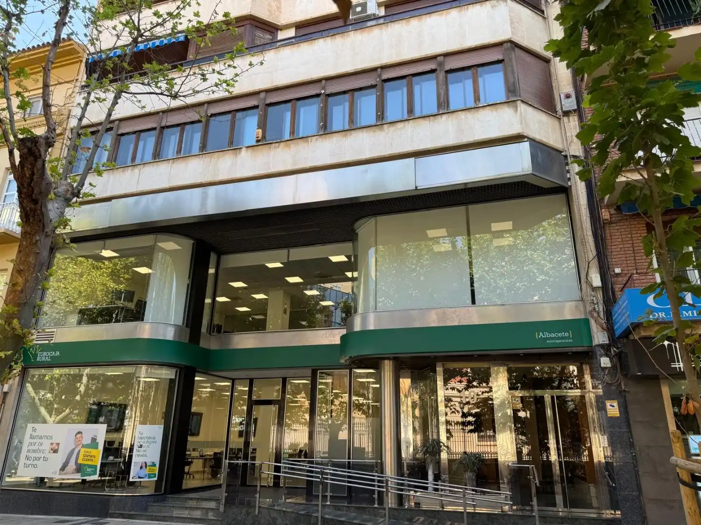 Außenansicht von Büro zur Miete in Albacete mit Klimaanlage und Heizung