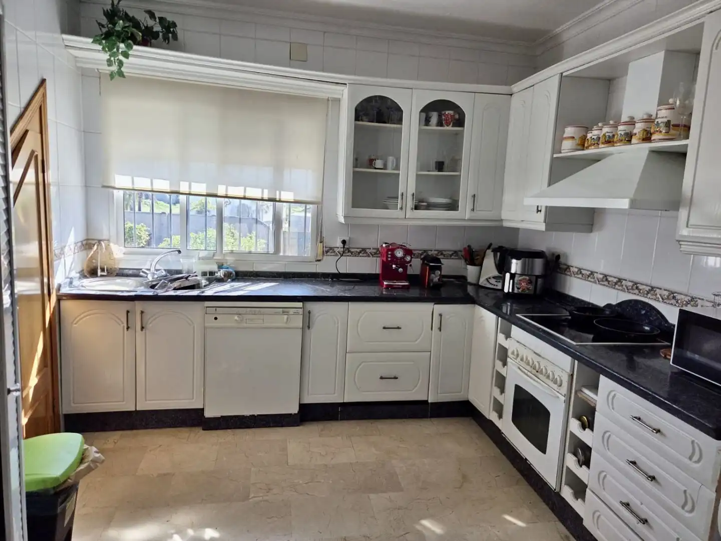 Cocina de Finca rústica en venta en La Algaba