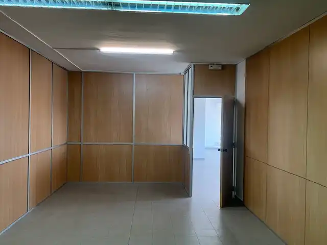Oficina amb ascensor de lloguer a Ronda de ľEst, imagen 6