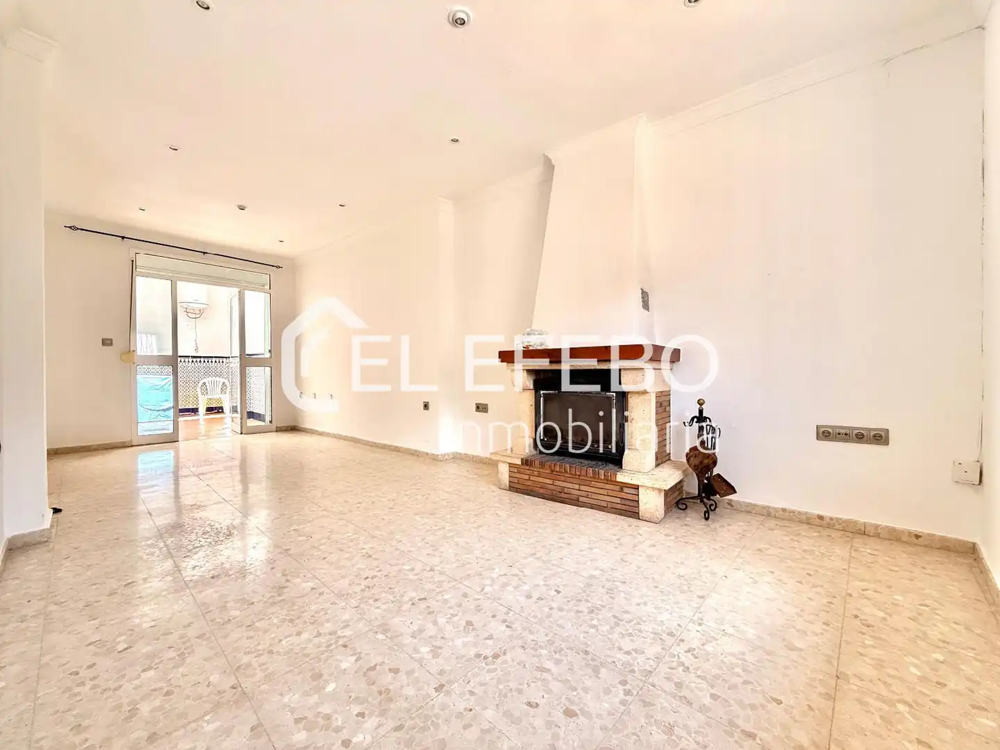 Sala d'estar de Casa o xalet de lloguer en Antequera amb Aire condicionat, Calefacció i Terrassa
