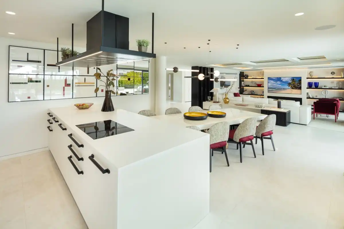 Casa con piscina en venta en Nueva Andalucía, imagen 2