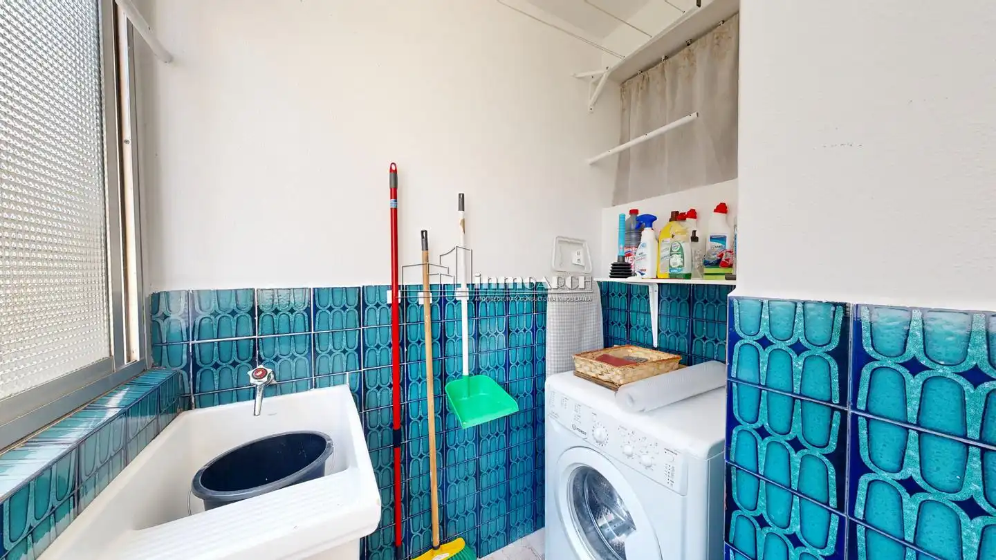 Baño de Piso de alquiler en A Coruña Capital  con Amueblado