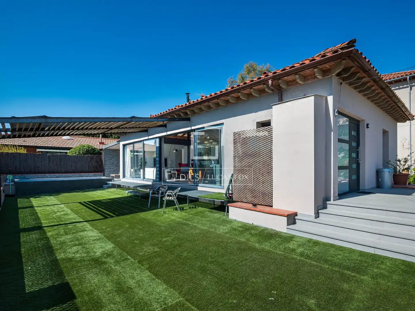 Terrassa de Casa o xalet en venda en Cerdanyola del Vallès amb Aire condicionat, Calefacció i Jardí privat