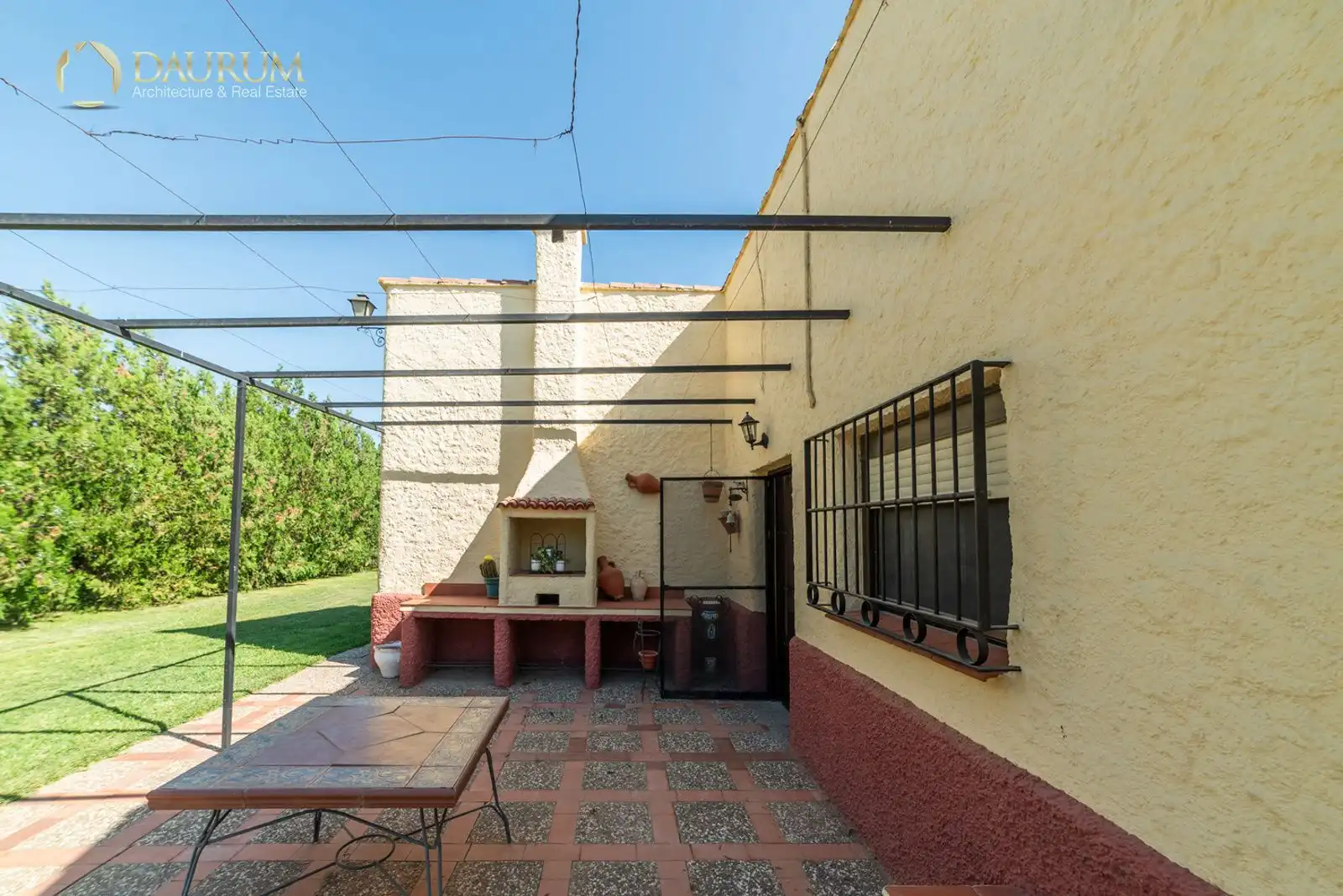 Terrassa de Casa o xalet en venda en La Rinconada amb Aire condicionat, Calefacció i Piscina