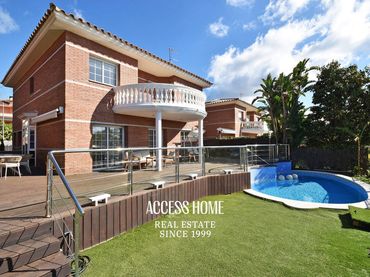 Chalet con piscina en venta en Vilassar de Dalt
