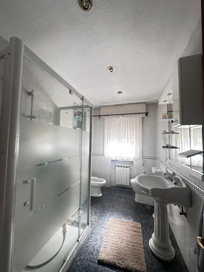 Baño de Casa o chalet en venta en Las Rozas de Madrid con Aire acondicionado, Calefacción y Jardín privado