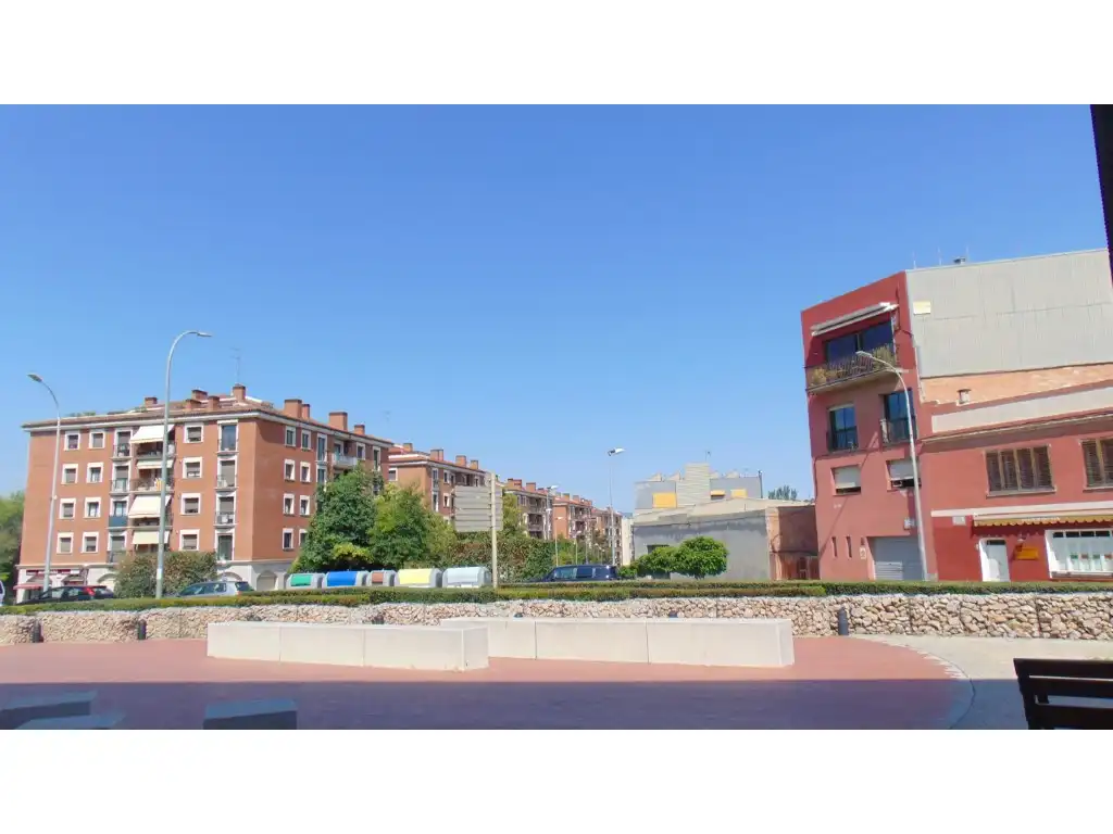 Local de lloguer a Sant Julià