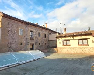 Vista exterior de Casa o xalet en venda en Bañares amb Terrassa i Piscina