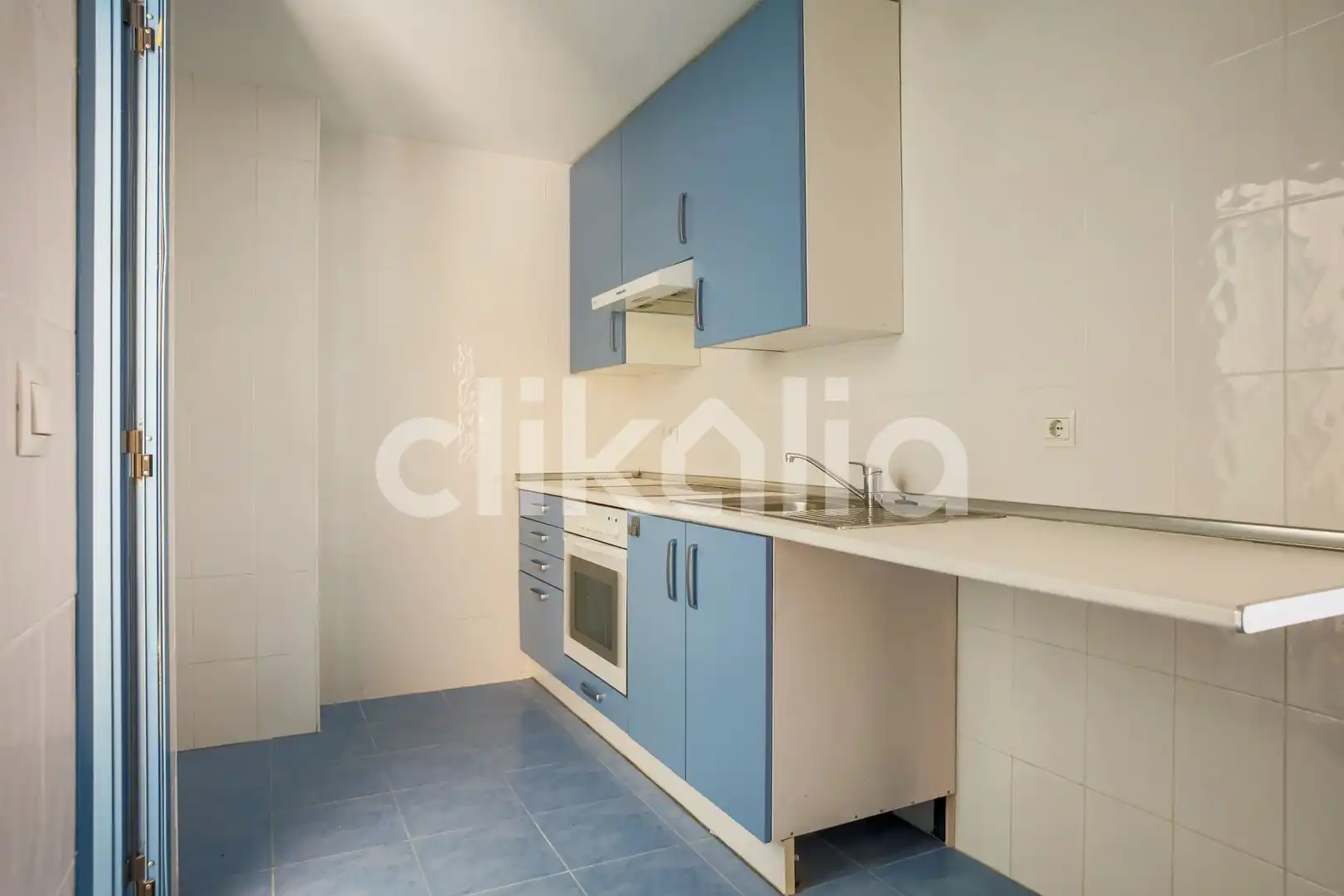 Cocina de Piso en venta en Madrid con Calefacción, Trastero y Piscina