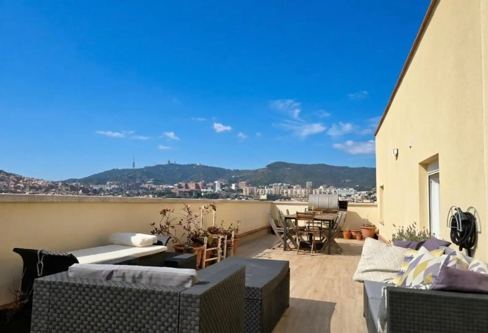 Terraza de Ático en venta en  Barcelona Capital con Aire acondicionado, Parquet y Terraza