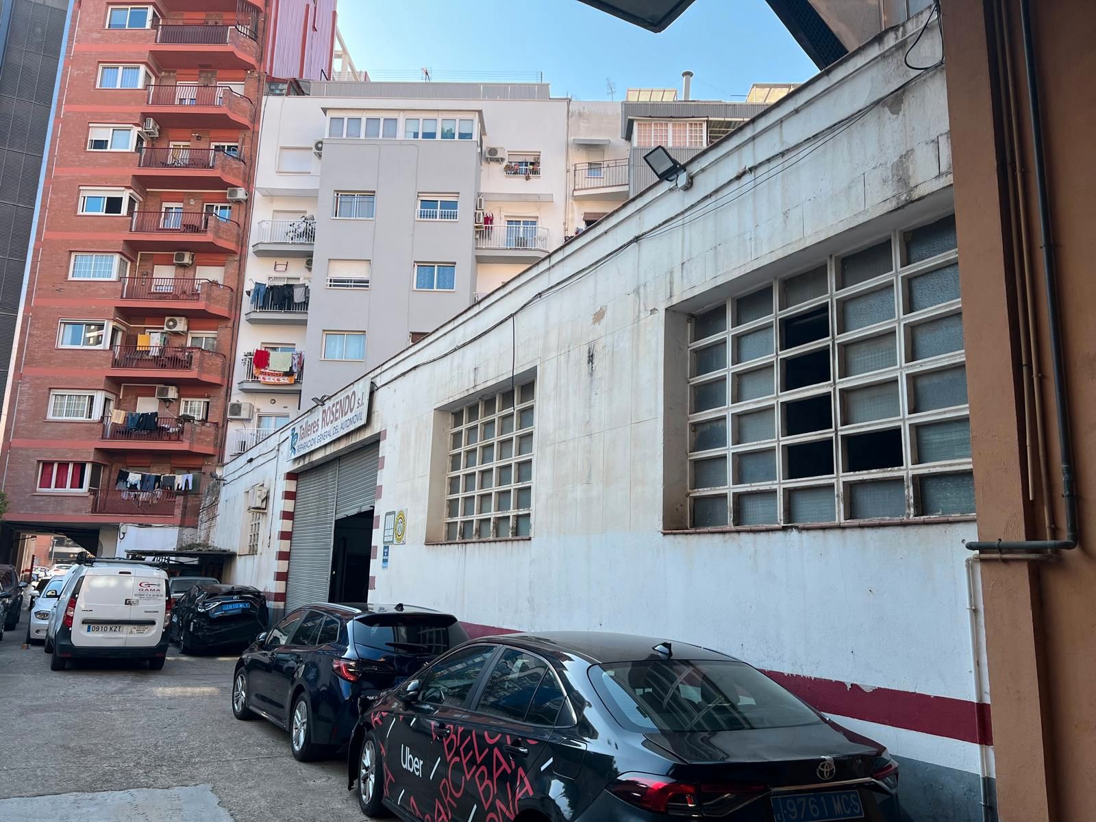Exterior view of Industrial buildings for sale in L'Hospitalet de Llobregat