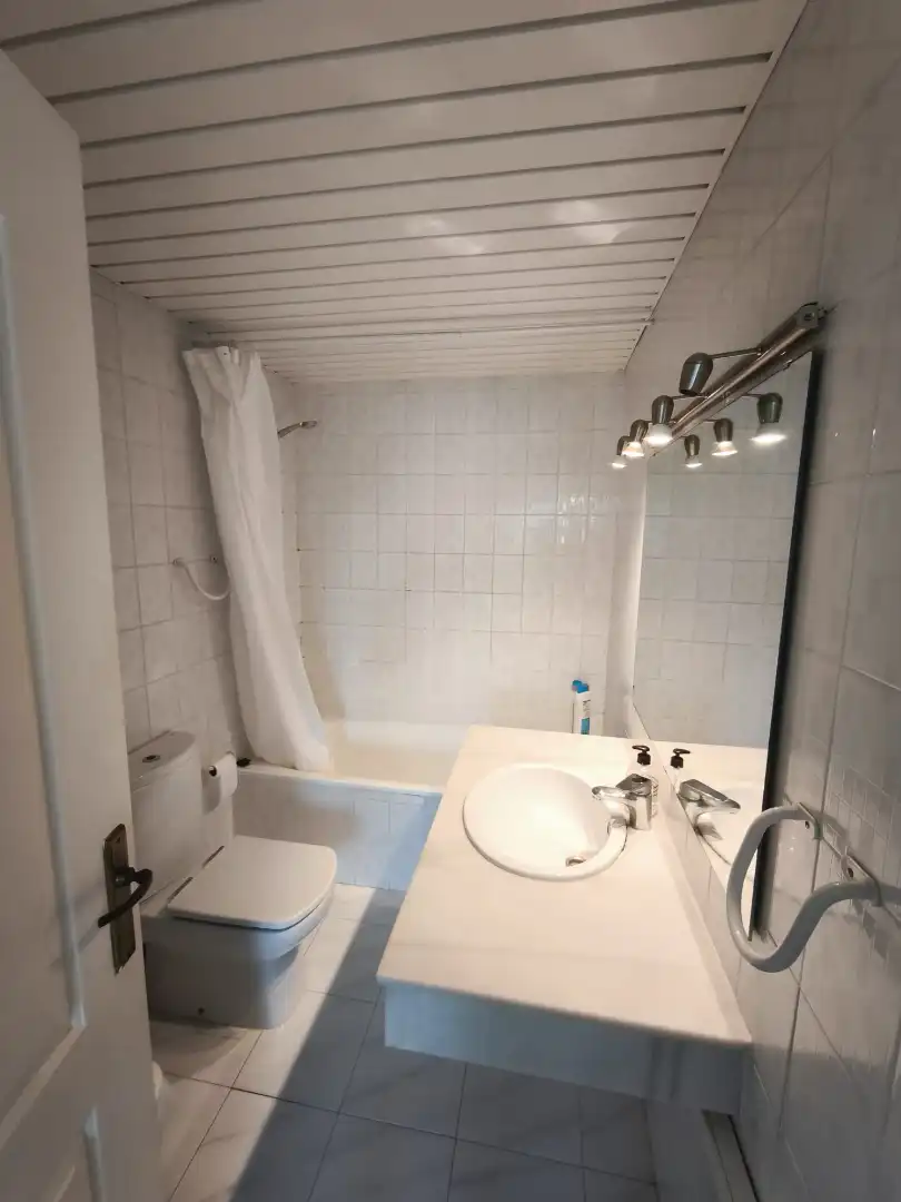 Bany de Apartament en venda en Cambrils amb Aire condicionat, Calefacció i Terrassa