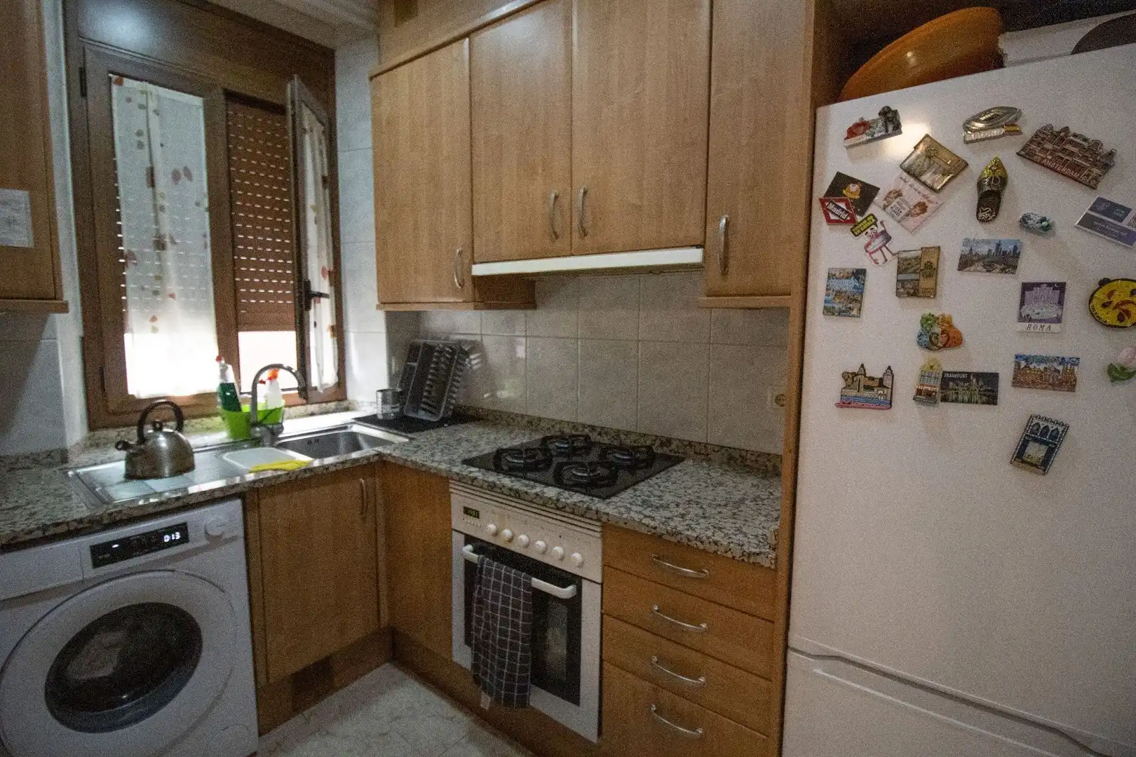Kitchen of Houses for sale in Figueres  with Air Conditioner, Heating and Terrace