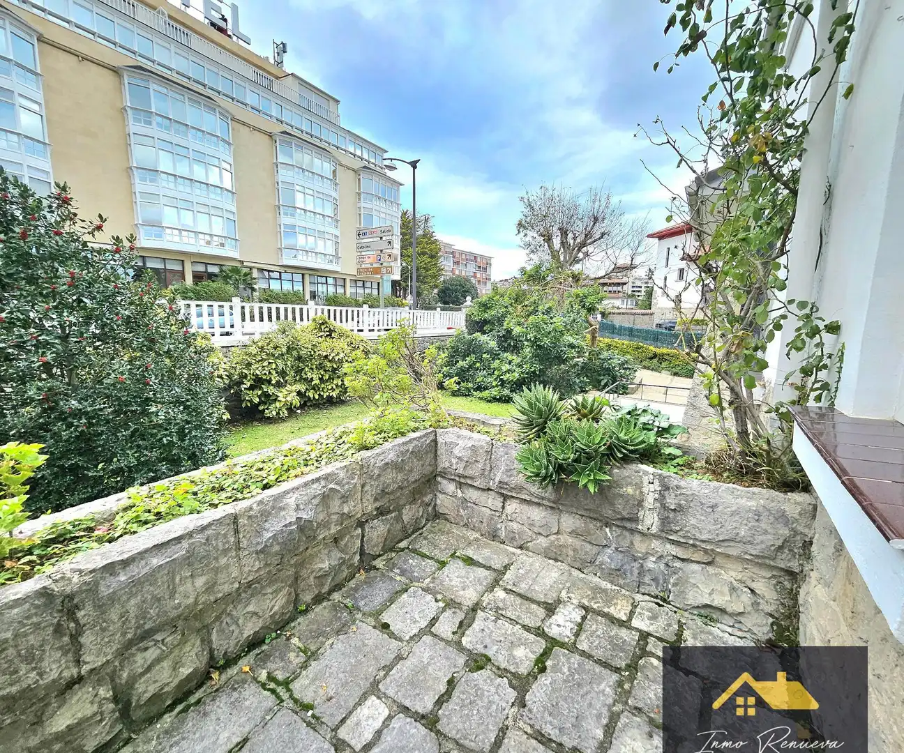 Garden of Houses for sale in Brazomar