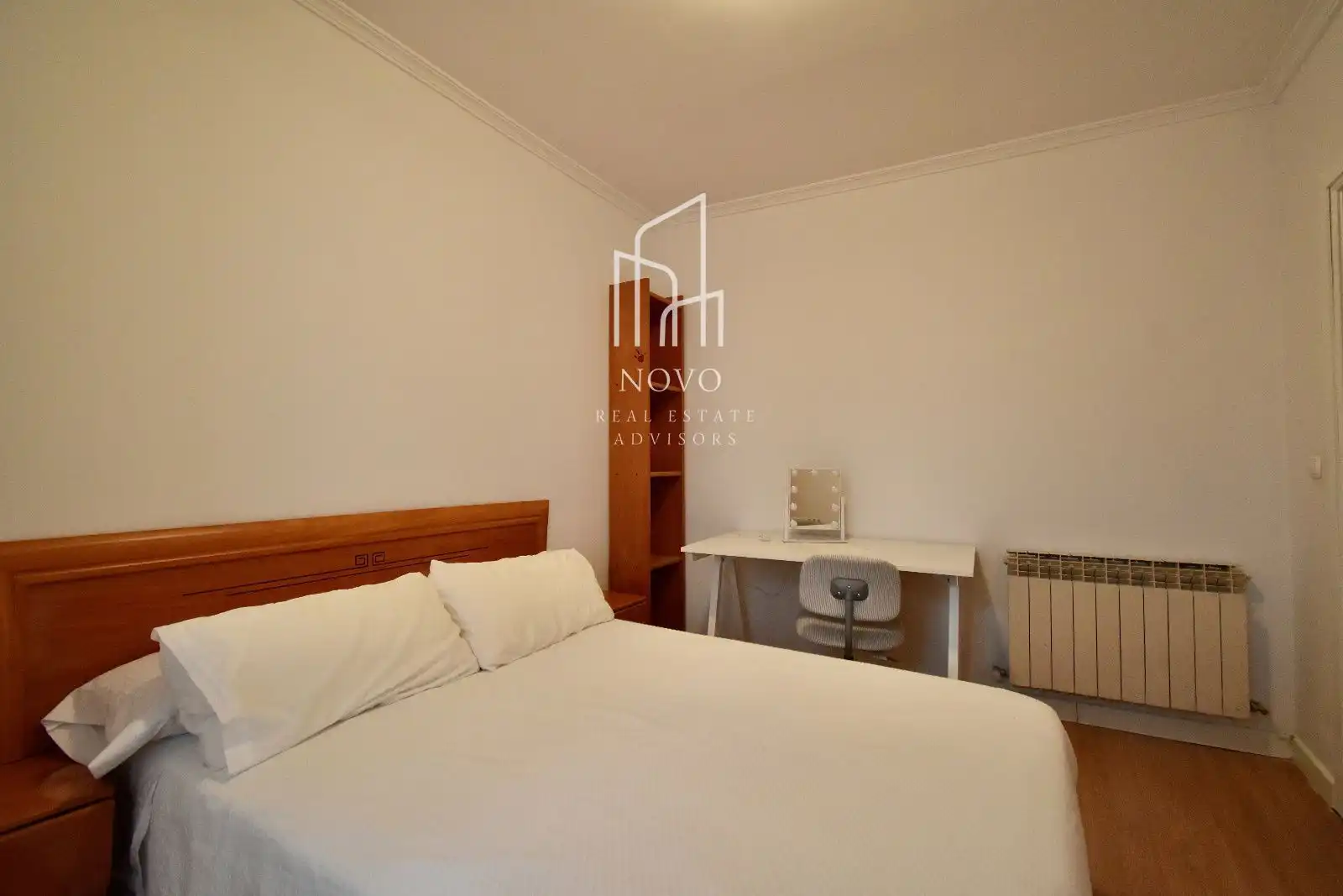 Schlafzimmer von Wohnung zur Miete in Madrid mit Heizung, Terrasse und Möbliert