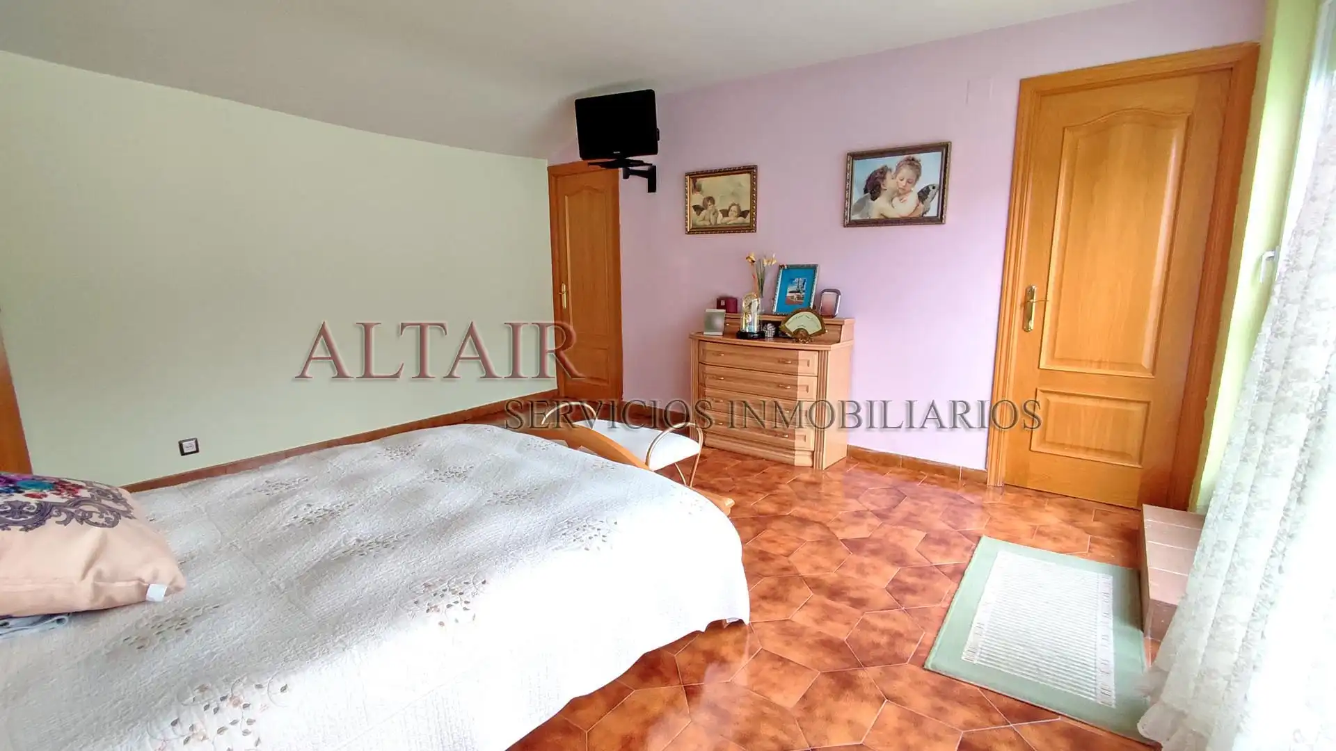 Habitación de Ático en venta en Navaluenga con Aire acondicionado, Calefacción y Terraza