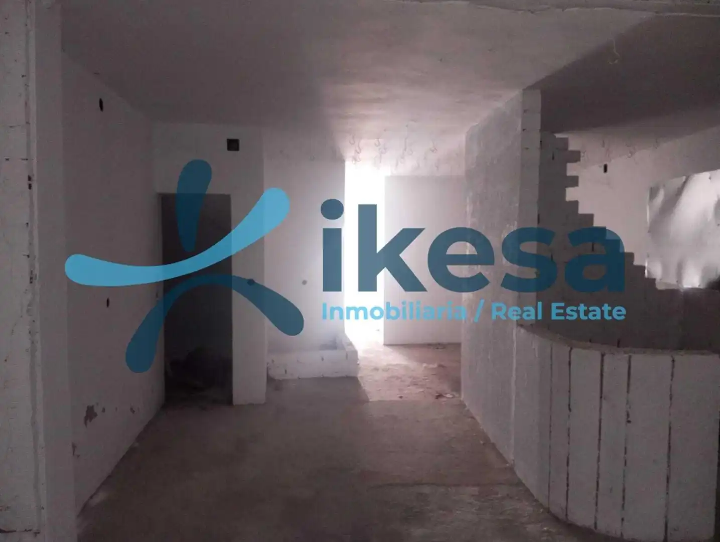 Casa adosada en venta en Calera de León