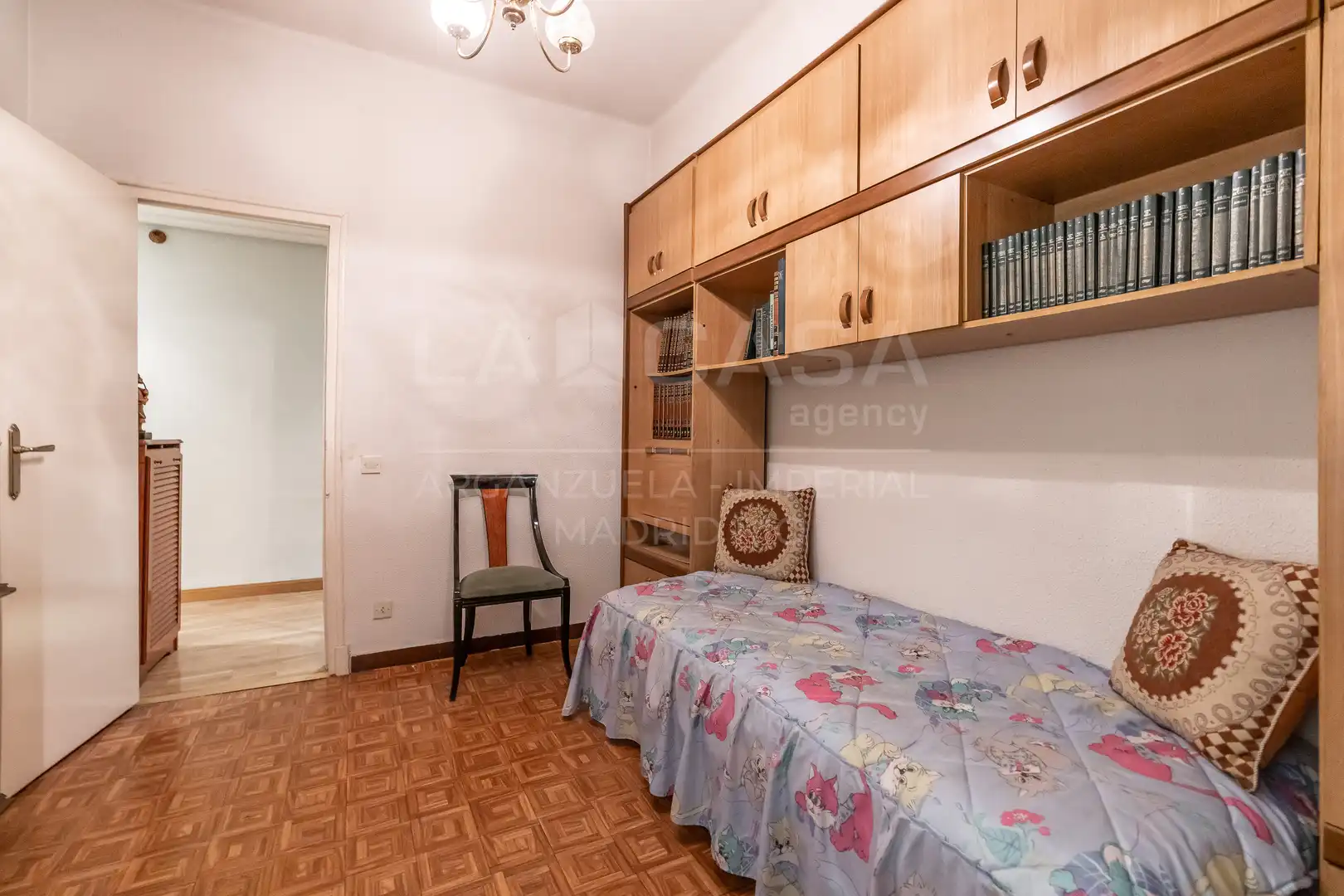 Habitación de Piso en venta en Madrid con Calefacción y Trastero