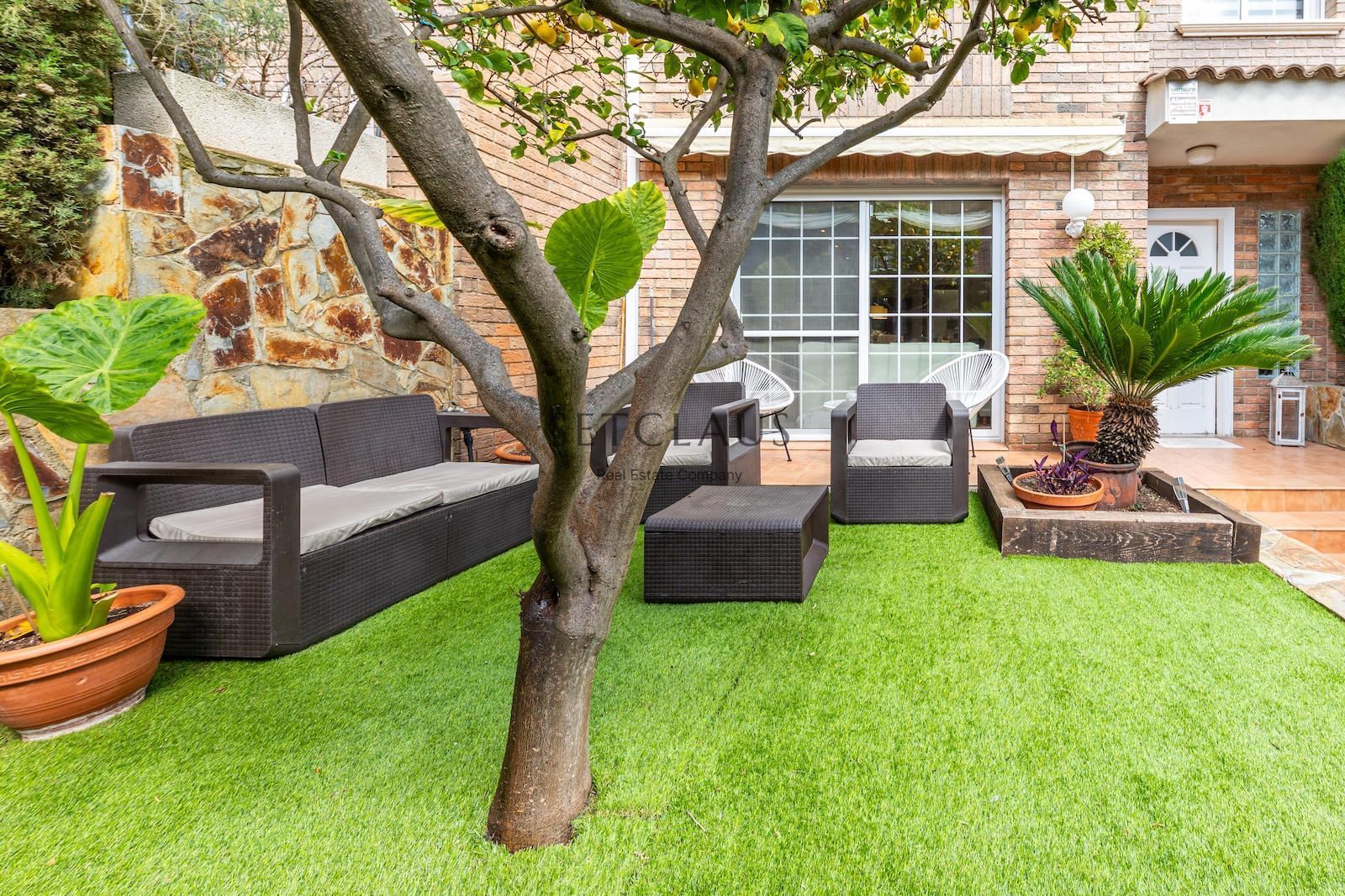 Terraza de Casa adosada en venta en Alella con Calefacción, Jardín privado y Terraza