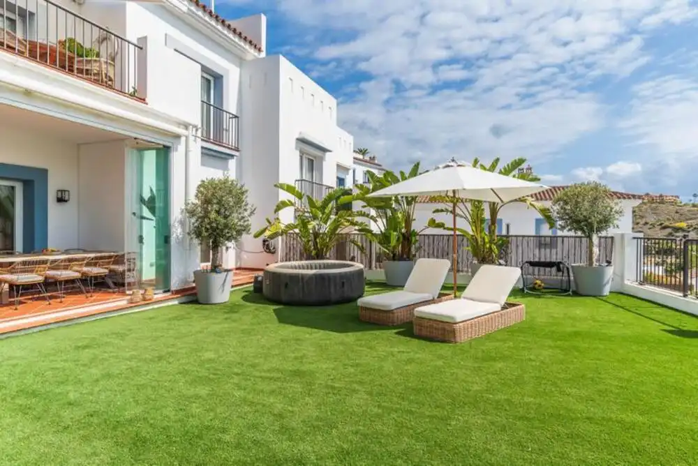 Terrassa de Planta baixa en venda en Benahavís amb Aire condicionat, Terrassa i Piscina