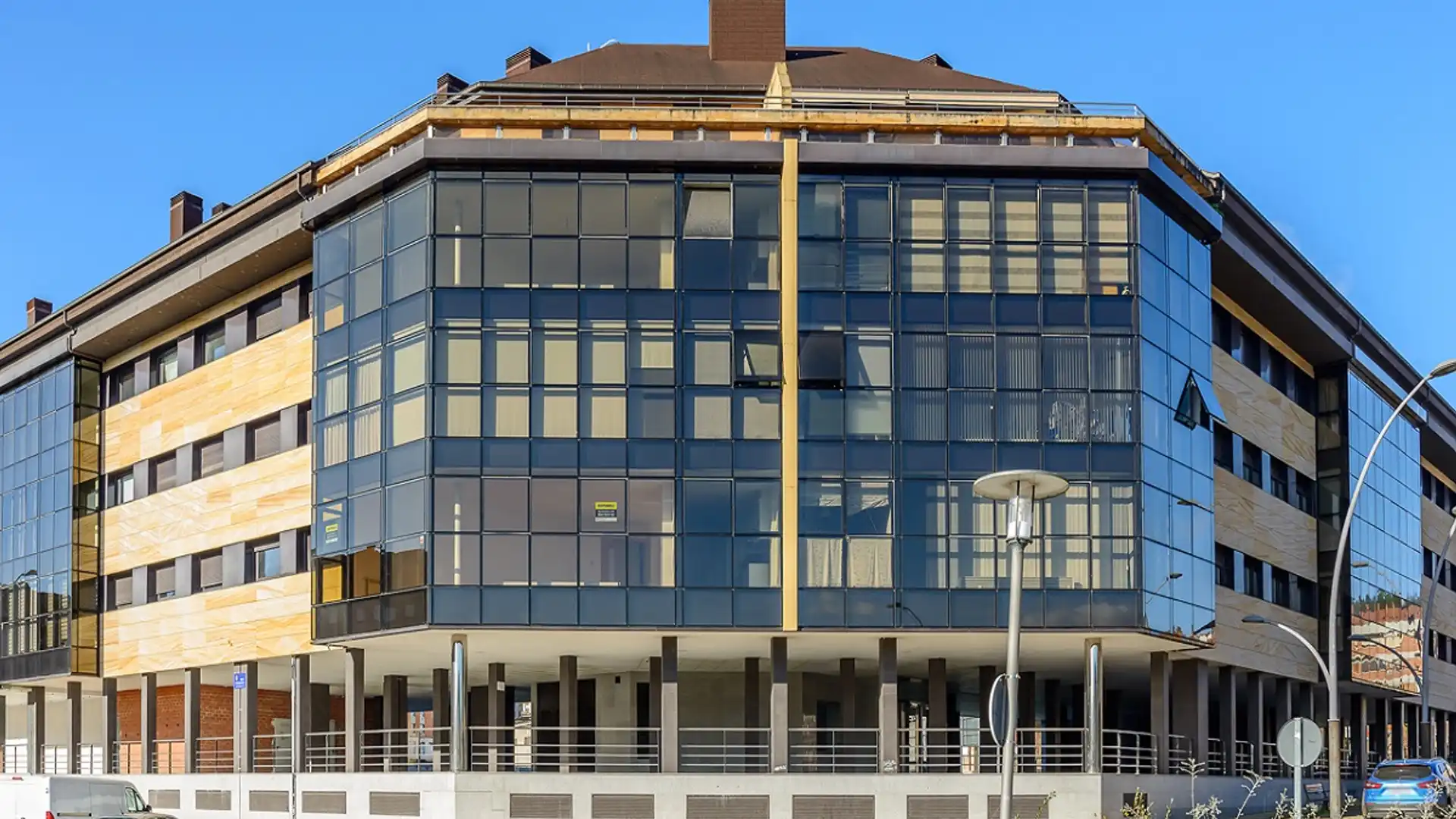 Vista exterior de Garatge en venda en Grado