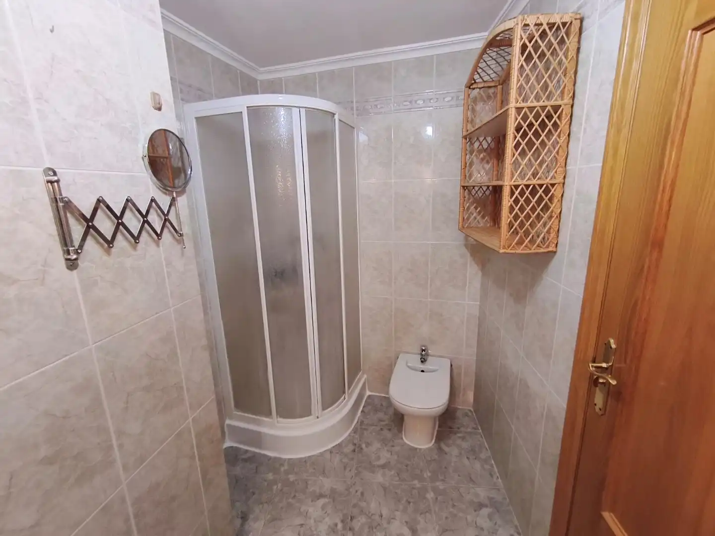 Badezimmer von Wohnung zur Miete in Albacete mit Klimaanlage, Heizung und Möbliert