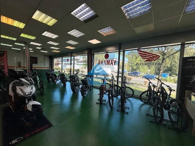 Nave industrial en Venta en Pozueta Auzoa en Lemoa