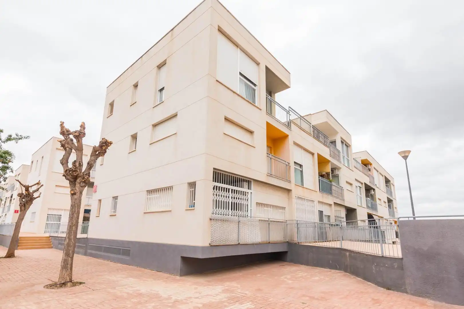Planta baja en venta en Avenida GOLF, 190, Altorreal - El Chorrico