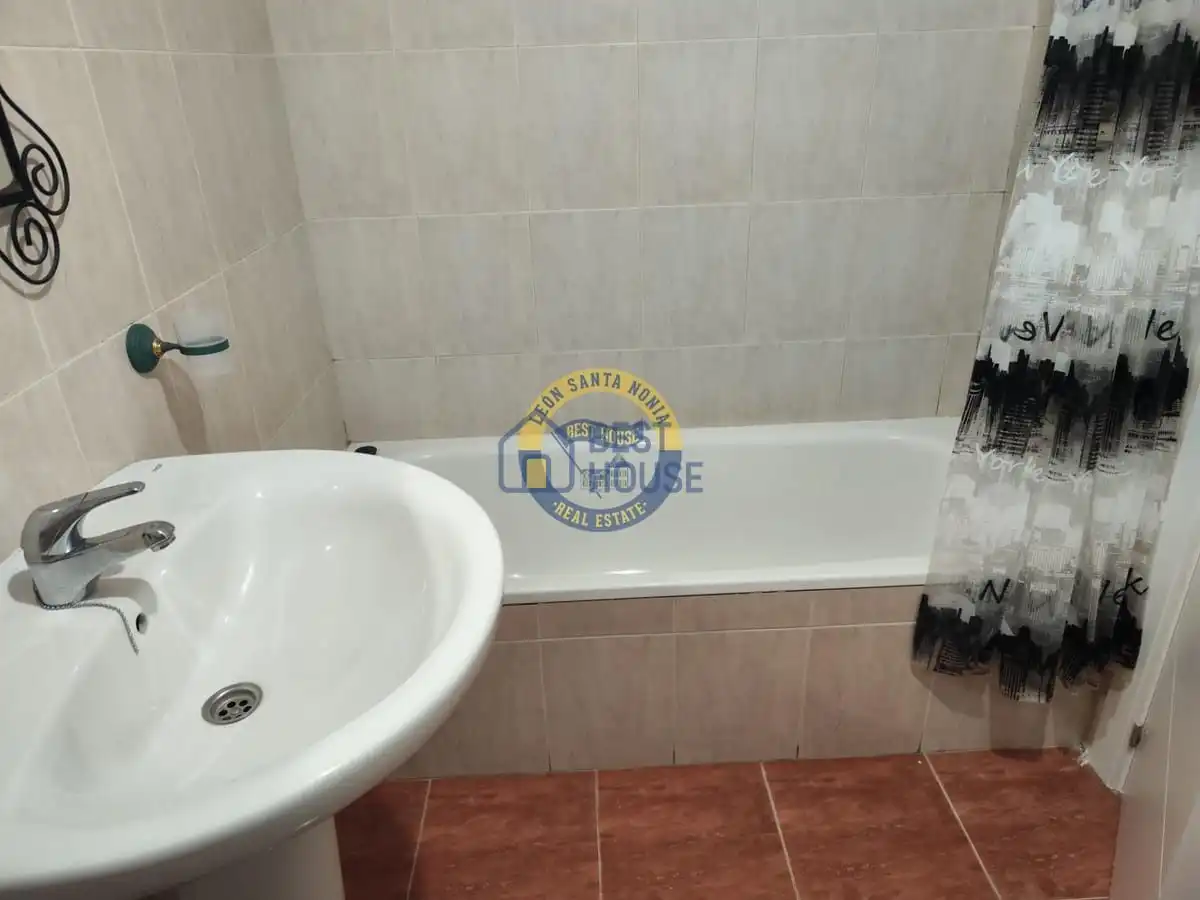 Flat with lift for sale in Trobajo del Camino, imagen 14