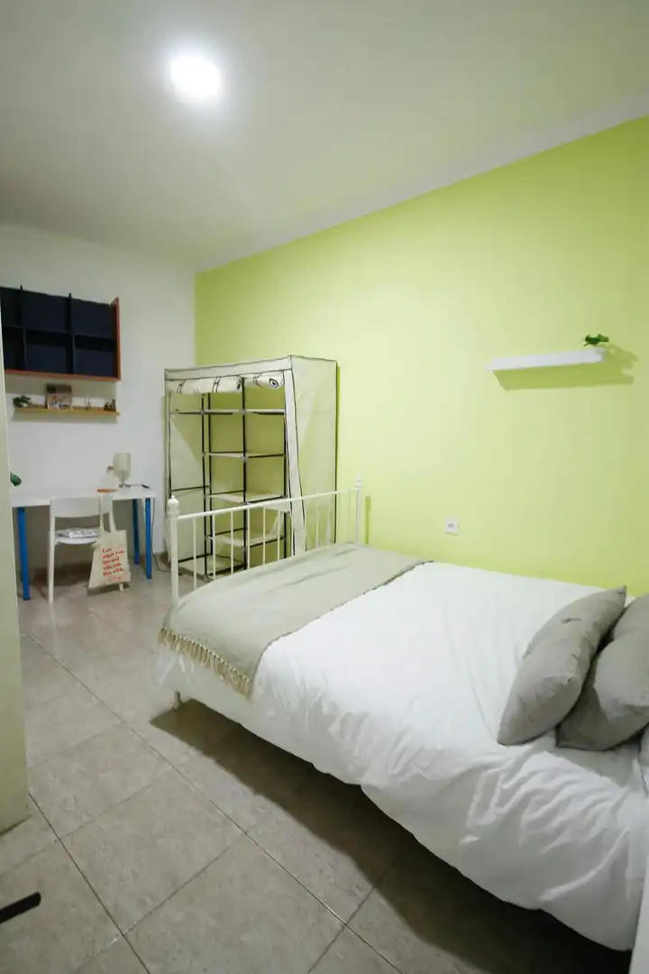 Dormitori de Pis per a compartir en  Barcelona Capital amb Calefacció, Moblat i Rentadora