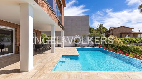 Foto 3 de Casa o chalet de alquiler en Can Roca, Castelldefels