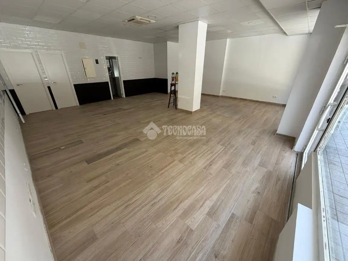 Commercial properties for sale in Madrid  with Air Conditioner